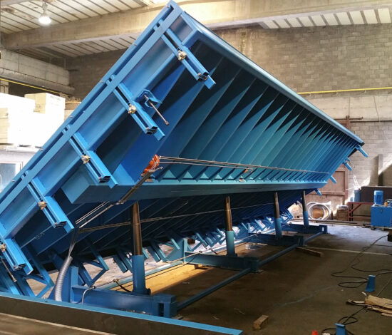 Hydraulic Tilting tables